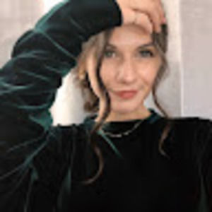 Meet your Posher, Holly